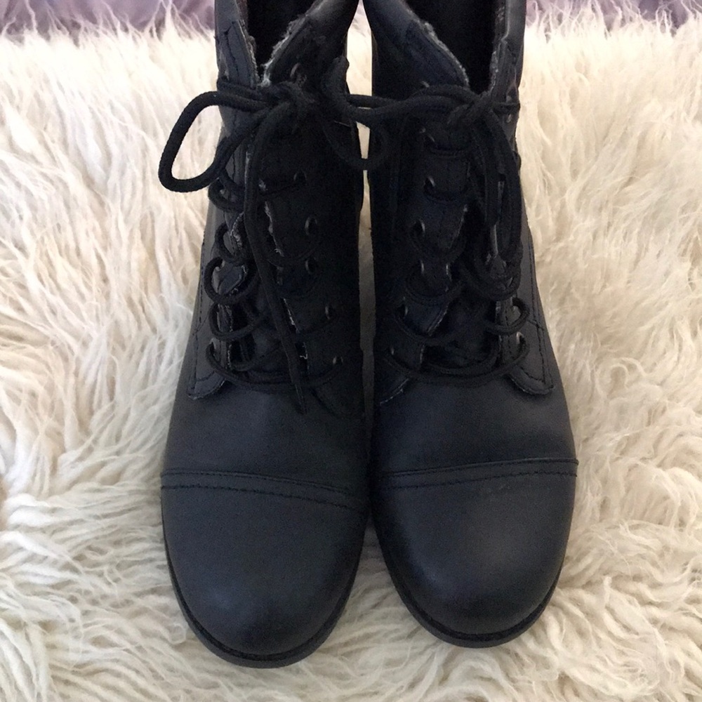 Boots ◼️ - Picture 2 of 5
